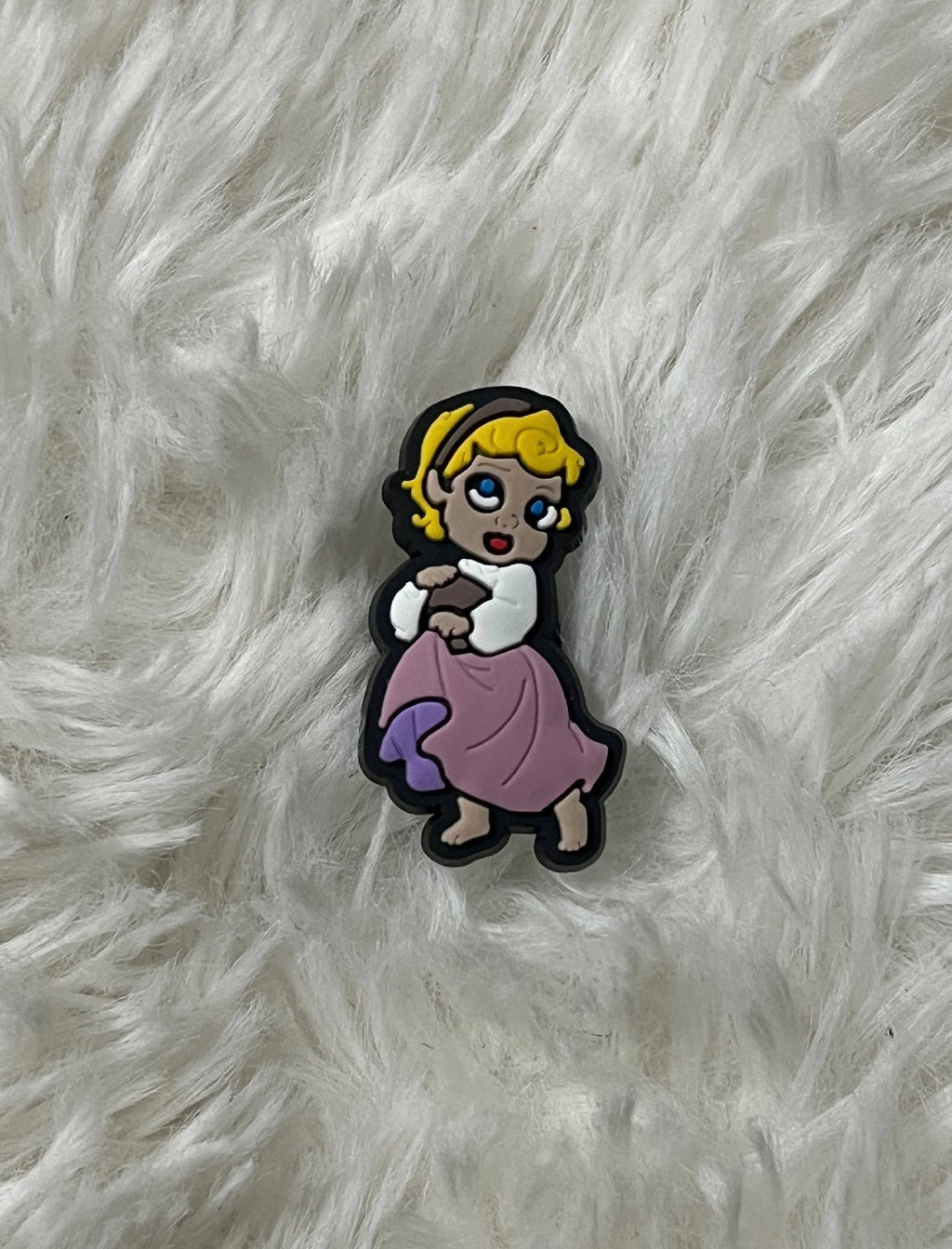 Tangled Shoe Charms