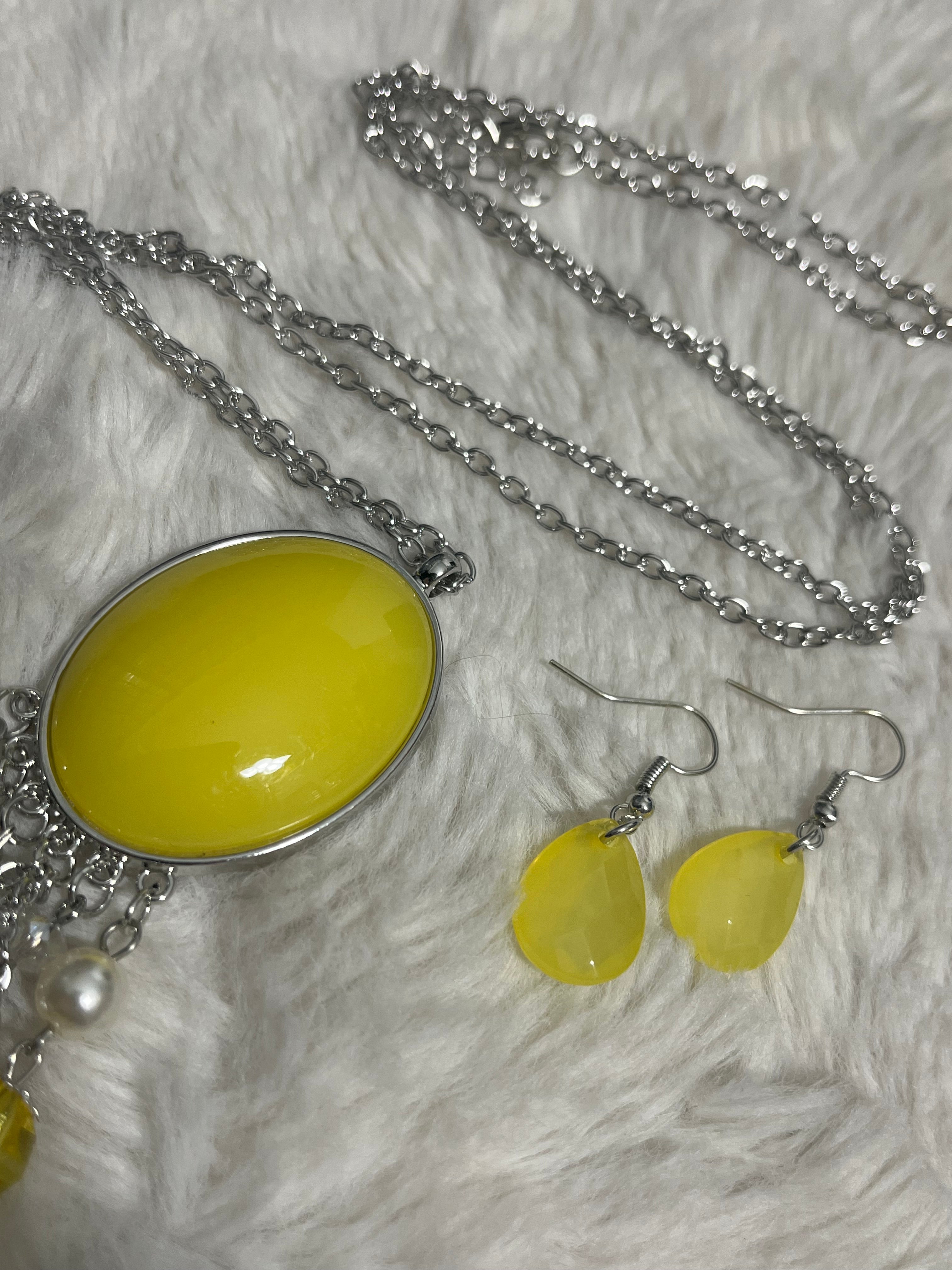 Whimsical Wishes Paparazzi Necklace Set