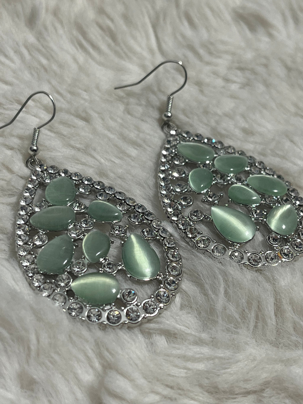 Cats Eye Class Paparazzi Earrings