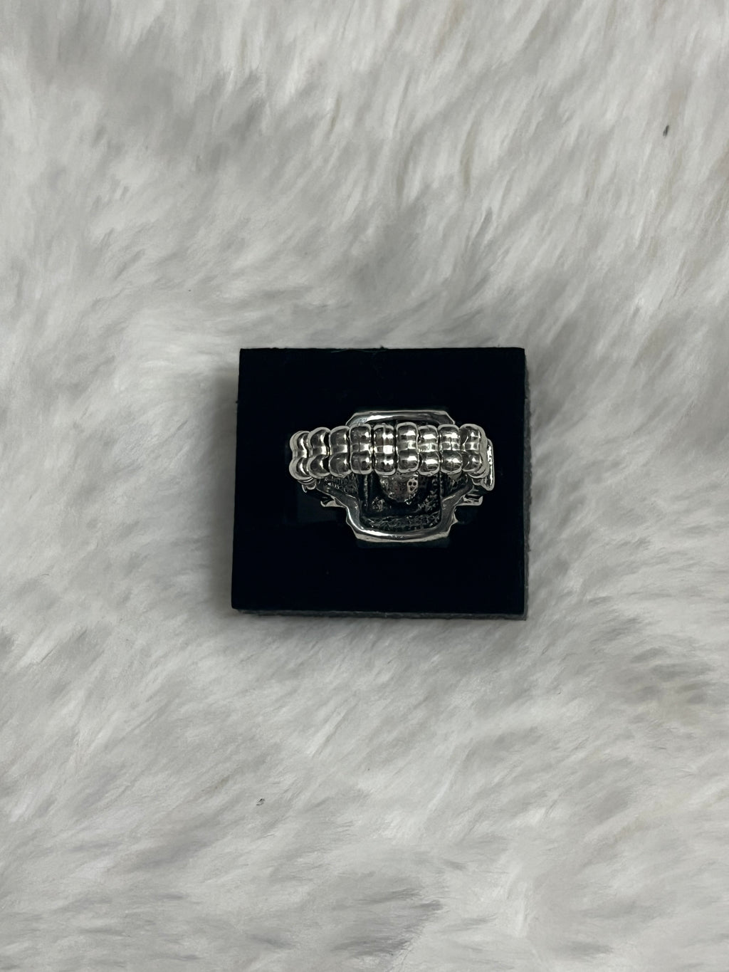 Polished Pantheon Paparazzi Ring