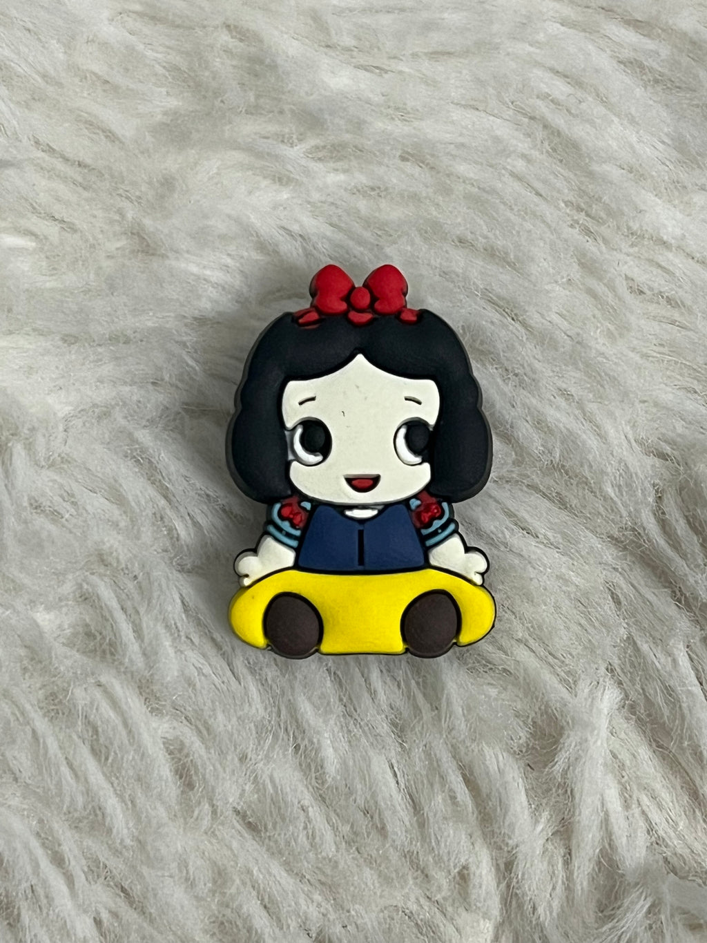 Snow White Shoe Charms