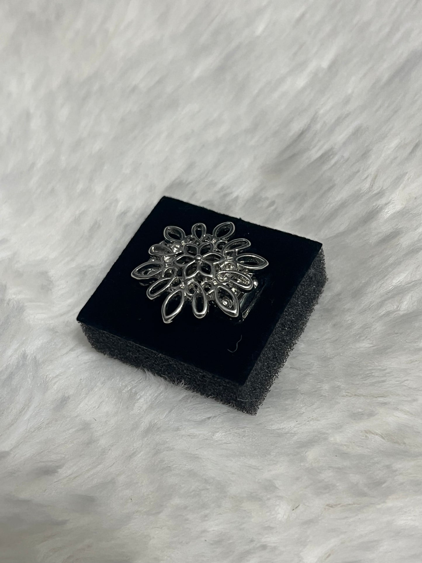Floral Radiance Ring