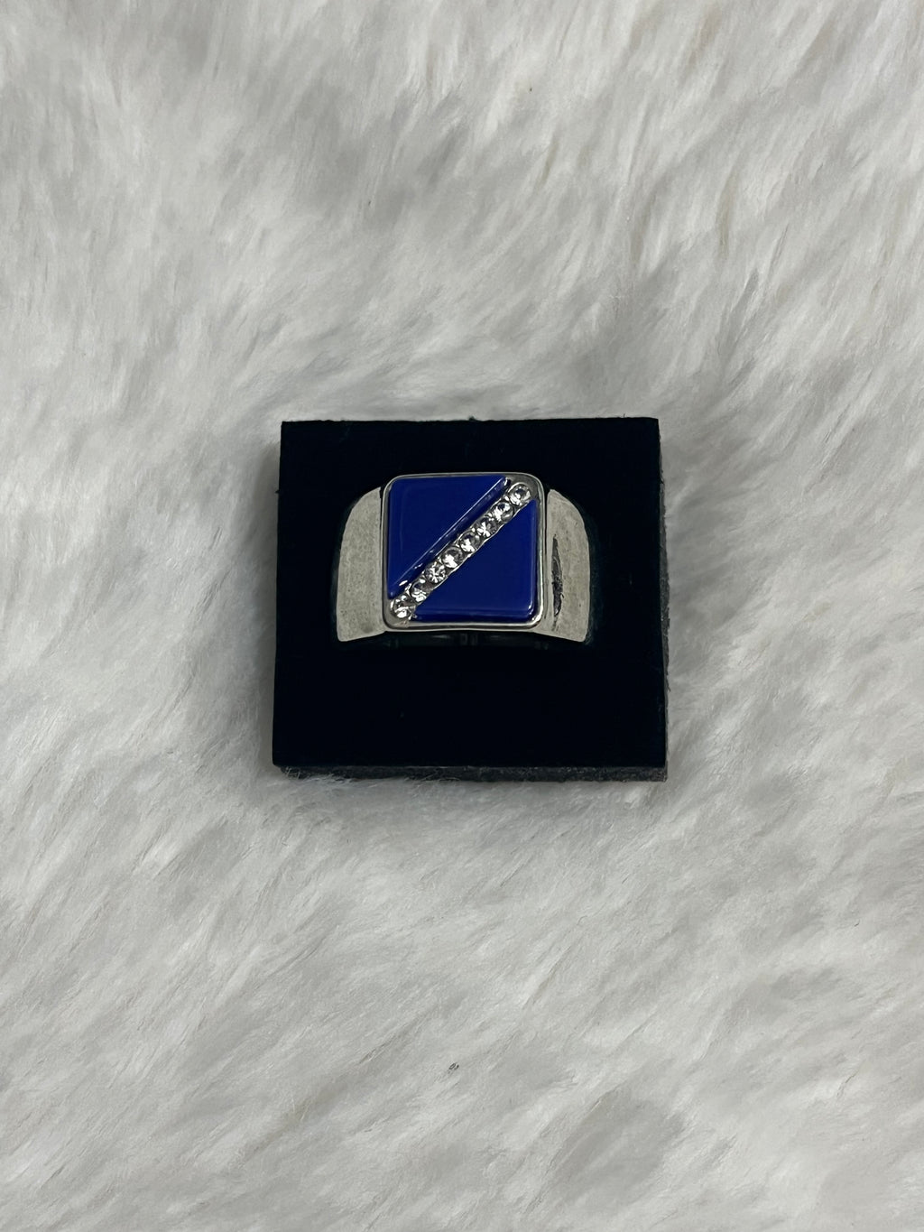 Diagonally Dominant Paparazzi Ring