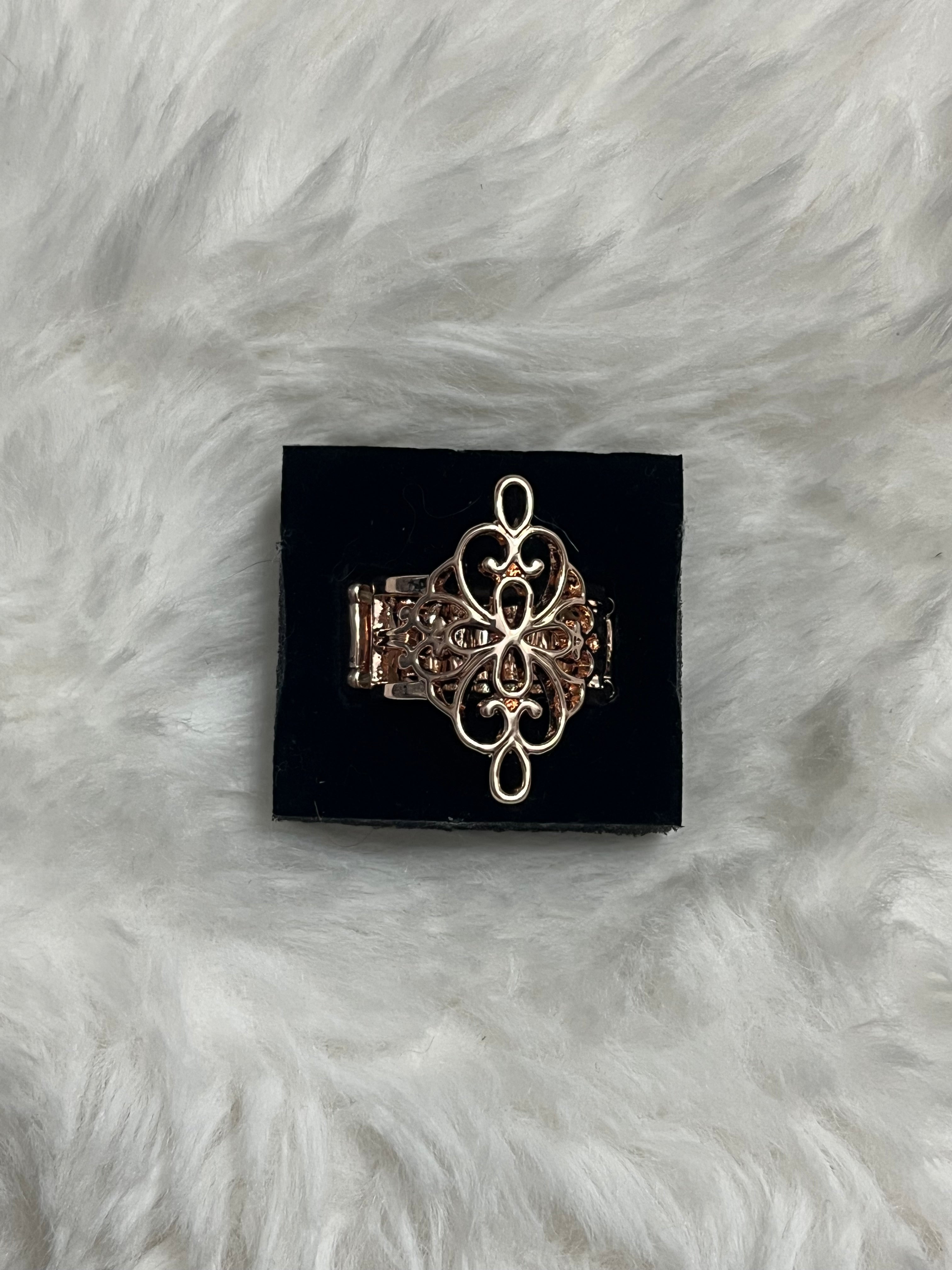 Walk the Vine Paparazzi Ring