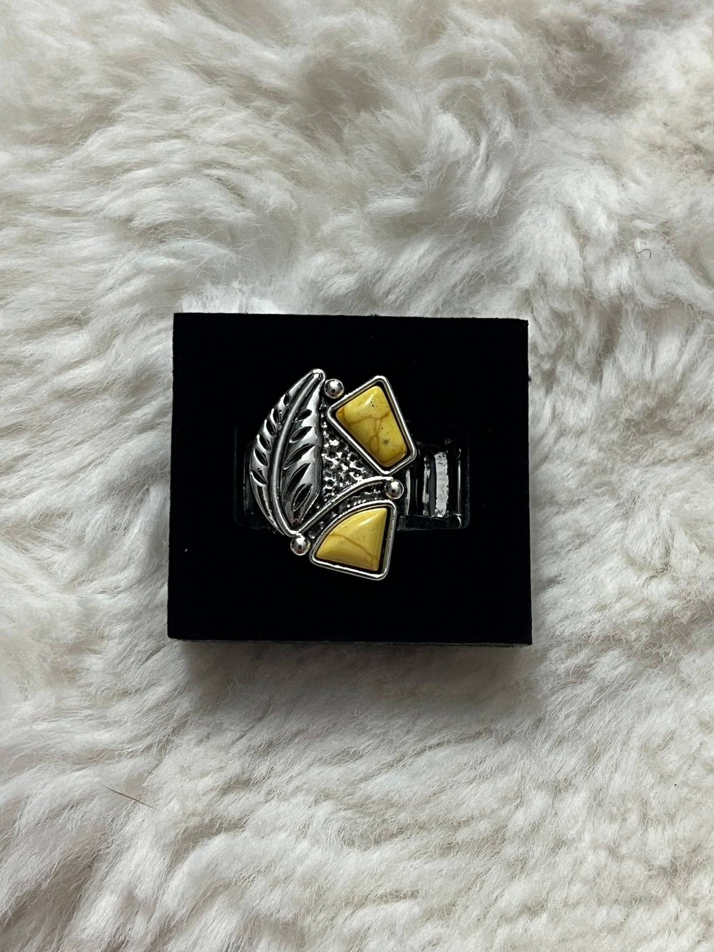 Feather Paparazzi Ring