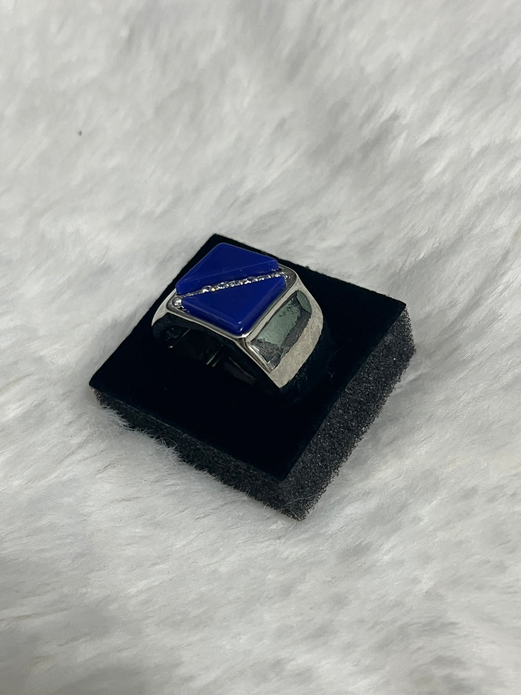 Diagonally Dominant Paparazzi Ring