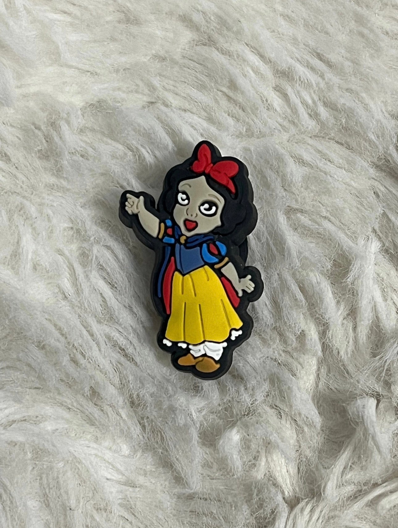 Snow White Shoe Charms