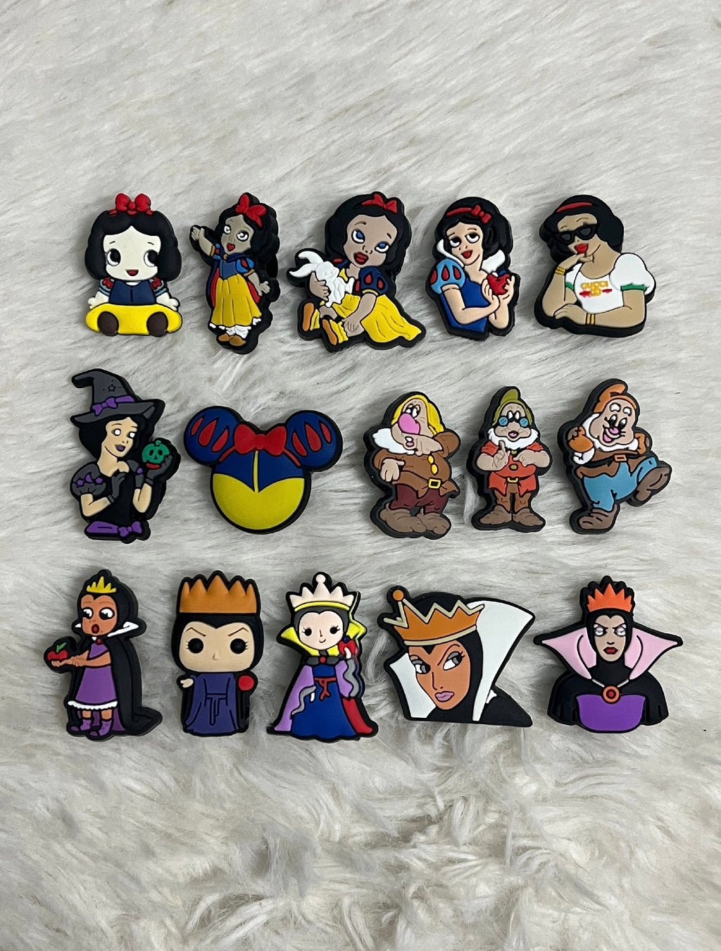 Snow White Shoe Charms