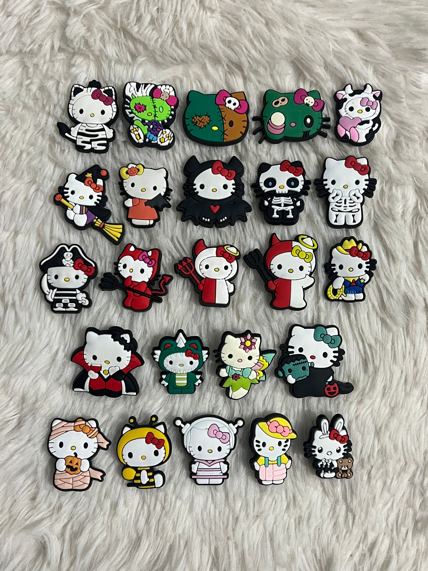 Hello Kitty (Halloween) Shoe Charms