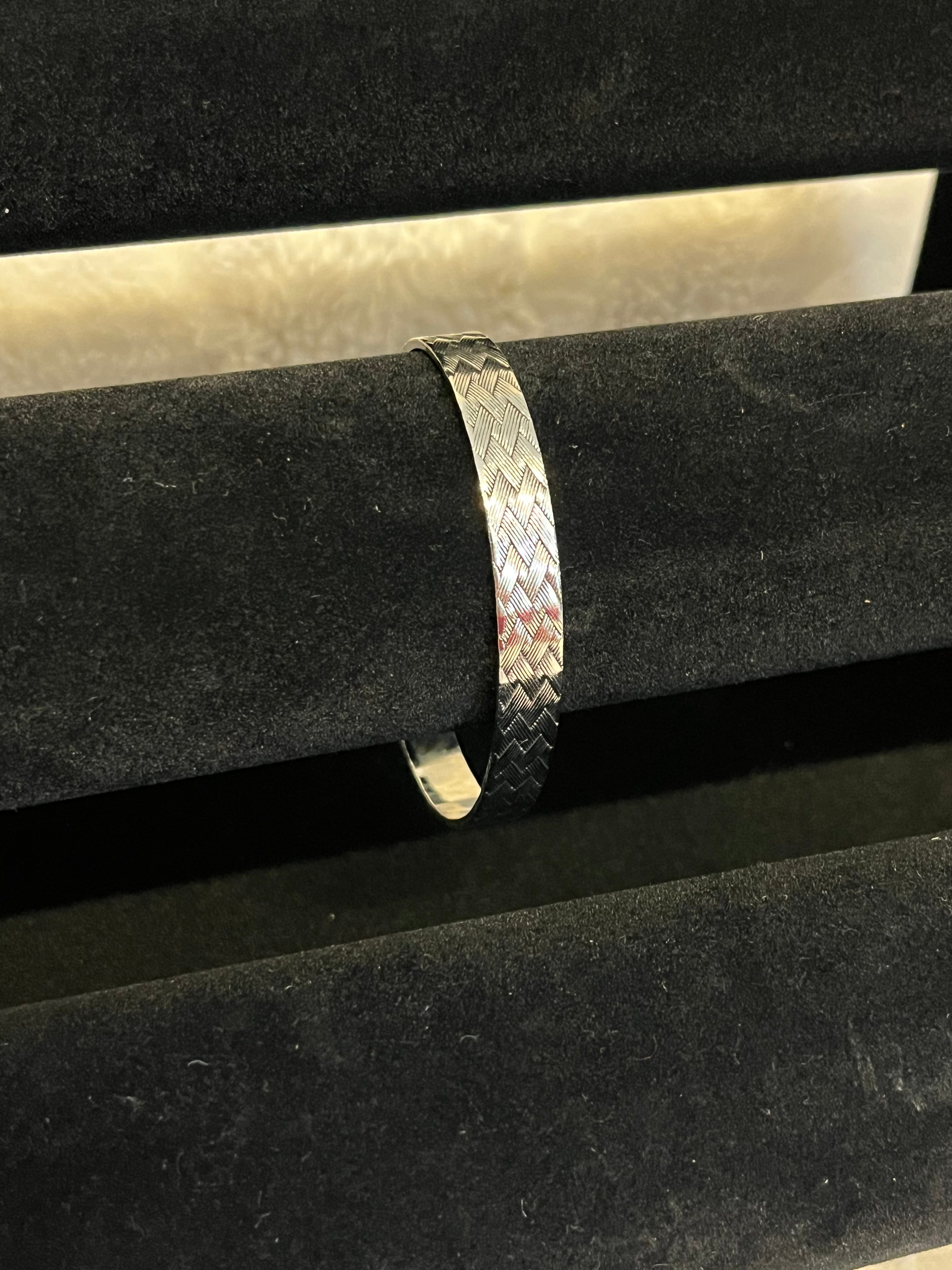 Mind Games Paparazzi Cuff