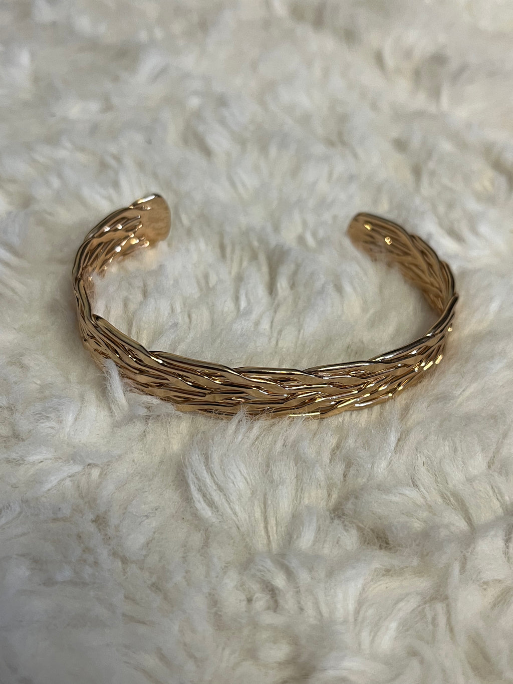 Magnetic Maven Paparazzi Cuff