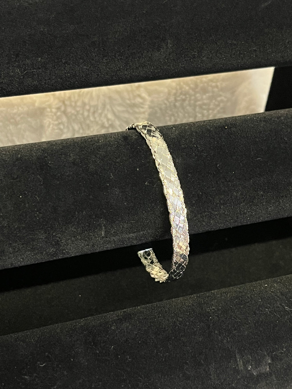 Cable Couture Paparazzi Bangle